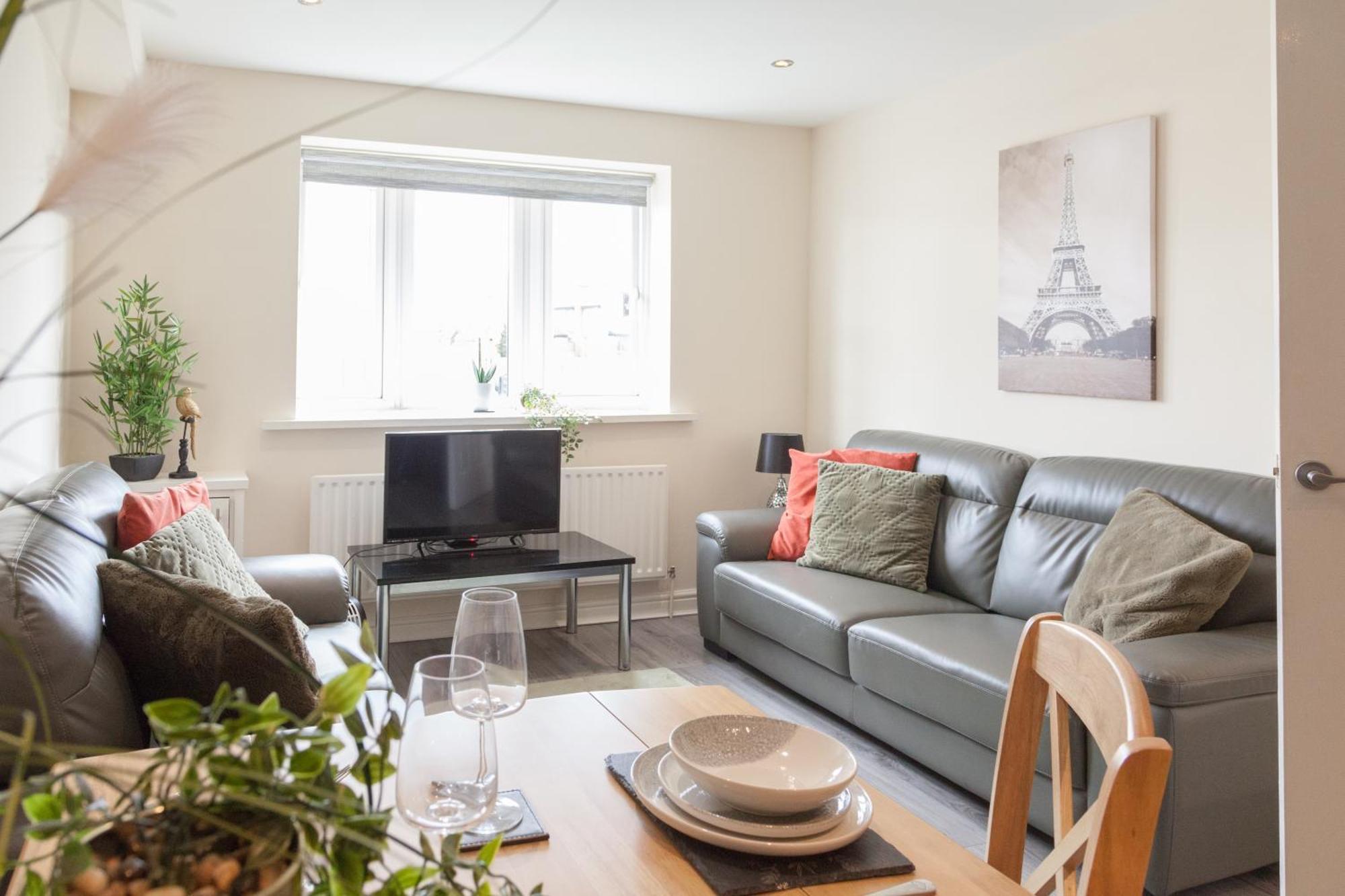 Pinfold Court Apartments Ноусли Экстерьер фото