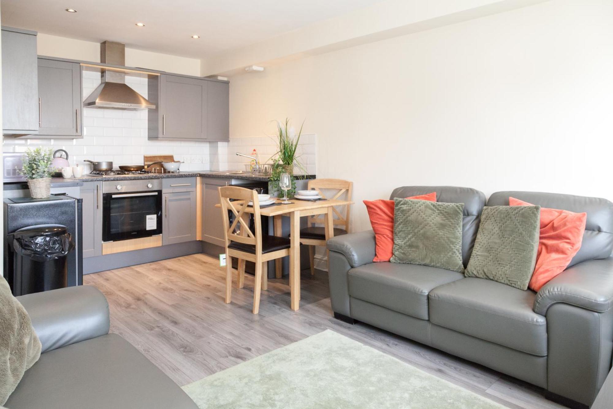 Pinfold Court Apartments Ноусли Экстерьер фото